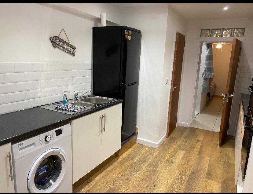 Teign Treasure Trove 1Bed Groundfloor 2Mins 2Beach Apartment ทินมัท ภายนอก รูปภาพ
