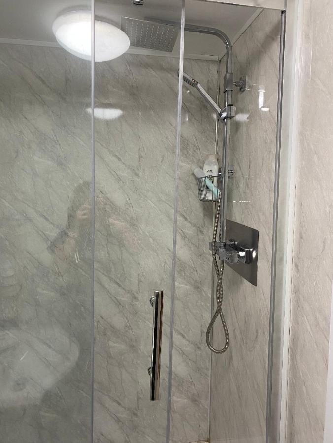 Teign Treasure Trove 1Bed Groundfloor 2Mins 2Beach Apartment ทินมัท ภายนอก รูปภาพ