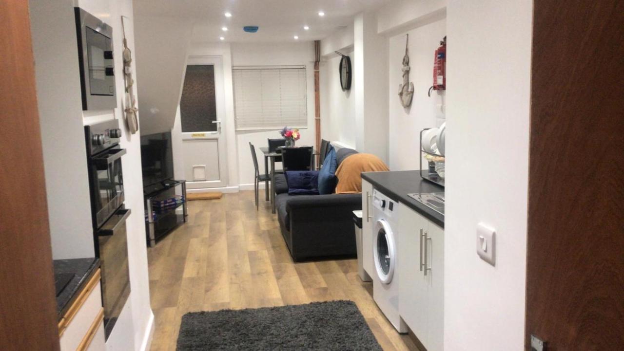 Teign Treasure Trove 1Bed Groundfloor 2Mins 2Beach Apartment ทินมัท ภายนอก รูปภาพ